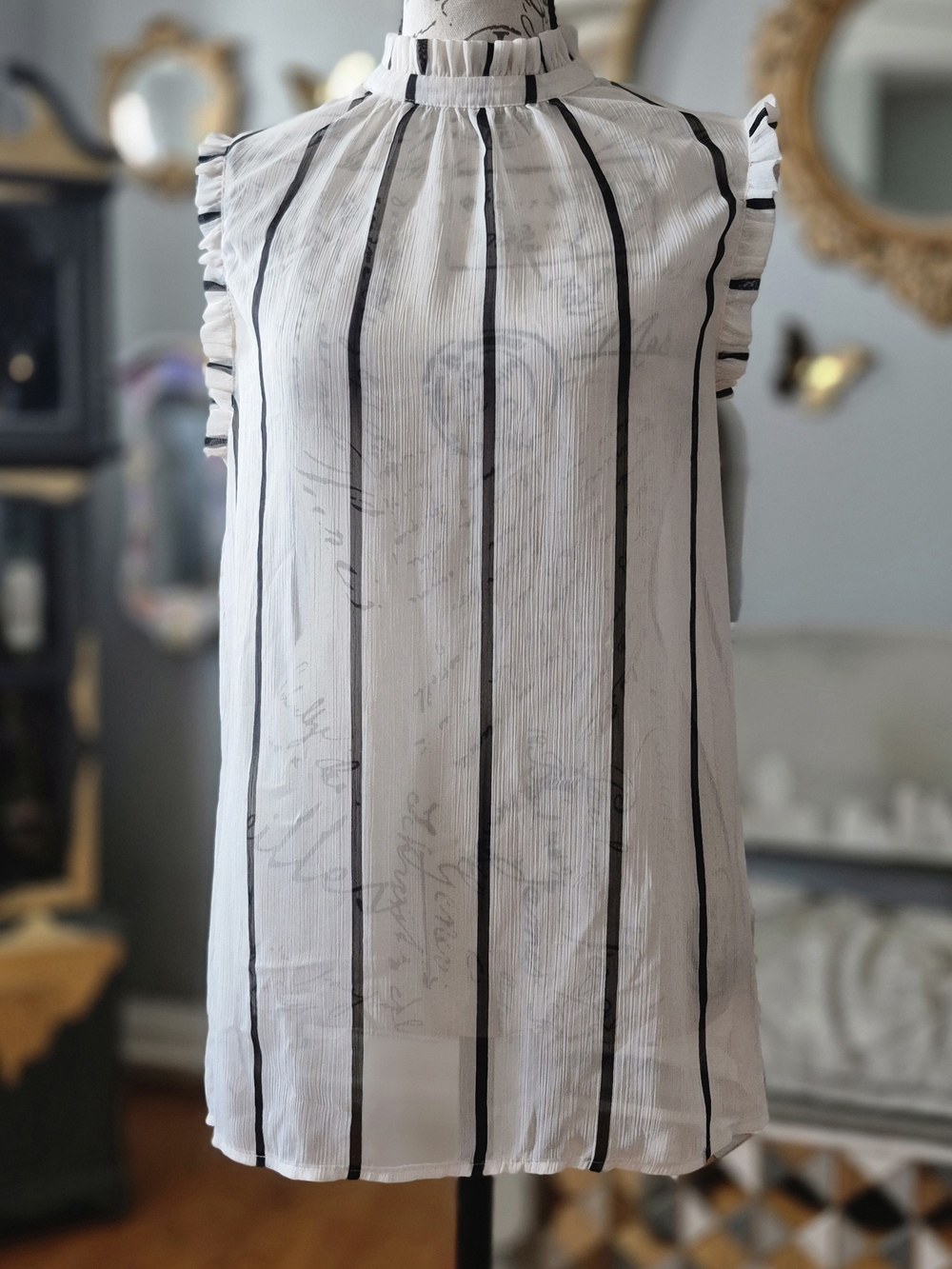 Who What Wear White Sleeveless Stripe Ruffle Mock Neck Blouse